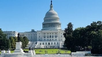 Știri de azi | Congresul adresează o scrisoare oficială secretarului Pete Hegseth în care critică Pentagonul pentru retragerea trupelor din România şi avertizează că mişcarea încurajează Kremlinul: „Solicităm cu tărie reconsiderarea acestei decizii şi o explicaţie” - Știri de azi | 