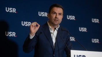 Știri de azi | Cătălin Drulă, lansat oficial de USR în cursa pentru Primăria Capitalei / Candidatul USR spune că are susţinerea preşedintelui Nicuşor Dan şi vrea să îi continue proiectele / Daniel Băluţă (PSD) şi Ciprian Ciucu (PNL), principalii săi contracandidaţi - Știri de azi | 