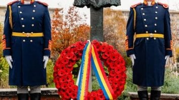 Știri de azi | Nicuşor Dan: Moştenirea Seniorului este astăzi mai actuală decât oricând. Principiile nu sunt negociabile, iar libertatea şi democraţia nu pot fi considerate drept câştigate pentru totdeauna. Avem datoria să le apărăm în fiecare zi - Știri de azi | 