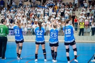 Știri de azi | Handbal feminin: Campioana CSM Bucureşti, a patra înfrângere din grupa B a Ligii Campionilor; Cristina Neagu, în tribune - Știri de azi | 
