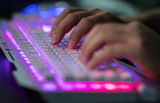 Știri de azi | CNBC: Pretextul inteligenţei artificiale şi valul uriaş de concedieri care loveşte economia americană - Știri de azi | 