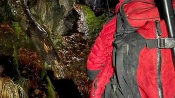 Știri de azi | Maramureş: Intervenţie a Salvamont pentru recuperarea a doi tineri ucraineni blocaţi pe munte. Unul dintre ei este rănit şi nu se mai poate deplasa - Știri de azi | 