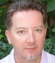 Știri de azi | Dr. Mircea Grigoraş: O ţară responsabilă trebuie să facă o politică publică responsabilă şi să aloce fonduri pentru testare genetică acolo unde medicii spun că este nevoie. Se pot descoperi cancere, iar pacientul poate să beneficieze din timp de tratament - Știri de azi | 