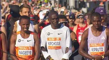 Știri de azi | Şapte maratoane pe şapte continente. După New York, legendarul Eliud Kipchoge dezvăluie noua sa provocare - Știri de azi | 