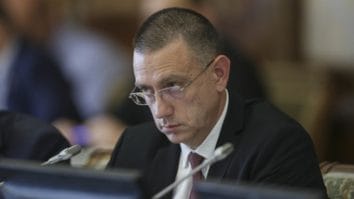 Știri de azi | Mihai Fifor (PSD): Doamne, cât se mai vântură prostia asta cu “fost senator PSD” în cazul personajului care se străduia să îl compromită pe Moşteanu / Isăilă a fost dat afară din PSD în 2014, apoi a trecut la UNPR - Știri de azi | 
