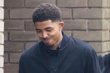 Știri de azi | Wesley Fofana s-a ales din nou cu permisul suspendat şi a fost condamnat la muncă în folosul comunităţii. El a încălcat de nouă ori codul rutier - Știri de azi | 