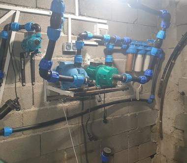 Știri de azi | O persoană este cercetată după ce făcut un foraj ilegal în Craiova şi distribuia apă către două blocuri şi mai multe case, încasând bani pentru serviciul prestat - Știri de azi | 