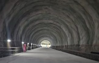 Știri de azi | Şeful CNAIR: A fost realizată străpungerea unei noi galerii a ansamblului de tuneluri construit pe secţiunea Margina -Holdea a A1 /La sfârşitul lui 2026, se va putea circula de la Boiţa la Nădlac pe aproximativ 360 km de autostradă – FOTO, VIDEO - Știri de azi | 