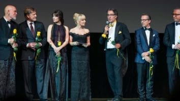 Știri de azi | Premiera de gală a filmului „Cravata Galbenă”, un eveniment cu 4.000 de spectatori la Sala Palatului/ FOTO - Știri de azi | 