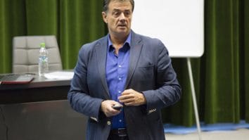 Știri de azi | Kyros Vassaras, analiză a unor decizii din etapa a 16-a a Superligii - Știri de azi | 