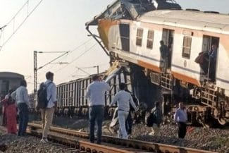 Știri de azi | Opt persoane au murit într-o coliziune feroviară în centrul Indiei - Știri de azi | 