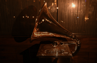 Știri de azi | Nominalizările la Premiile Grammy 2026 – Kendrick Lamar conduce lista cu nouă selecţii. Inginerul de sunet româno-canadian Şerban Ghenea a primit şase propuneri - Știri de azi | 