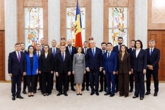 guvern-moldovajpg - Știri de azi Știri de azi | Guvernul Republicii Moldova, condus de prim-ministrul Alexandru Munteanu, a depus jurământul de învestire în prezenţa şefei statului Maia Sandu - Știri de azi |