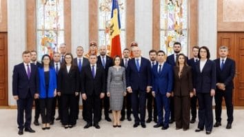Știri de azi | Guvernul Republicii Moldova, condus de prim-ministrul Alexandru Munteanu, a depus jurământul de învestire în prezenţa şefei statului Maia Sandu - Știri de azi | 