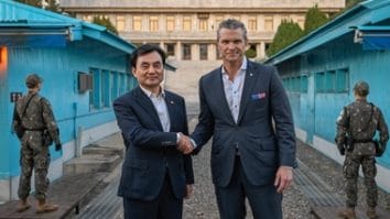 Știri de azi | Şeful Pentagonului Pete Hegseth vizitează frontiera dintre cele două Corei, prima vizită a unui secretar american al Apărării în DMS din 2017. El a vizitat mai întâi, împreună cu omologul său sud-coreean, un deal cunoscut sub numele de Postul de Observaţi - Știri de azi | 