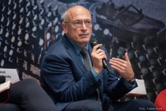 Știri de azi | Mihail Hodorkovski, unul dintre marii rivali ai lui Putin, avertizează Europa: Pregătiţi-vă pentru al doilea Război Rece, indiferent de ce se va întâmpla în Ucraina - Știri de azi | 