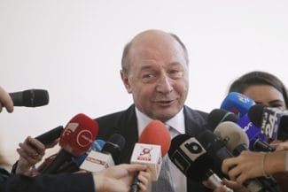 Știri de azi | Băsescu: În momentul de faţă, România e sat fără câini şi e la mâna corupţilor, este infestată de corupţie la nivel înalt în structurile statului. Corupţia trebuie trecută în strategia de securitate naţională ca risc la adresa securităţii naţionale - Știri de azi | 