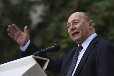 Știri de azi | Traian Băsescu, despre alegerile de la Bucureşti: Tradiţia PSD-ului spune că ei îşi omoară singuri candidaţii. Băluţă ar trebui să fie pregătit să nu câştige. E o competiţie puternică - Știri de azi | 