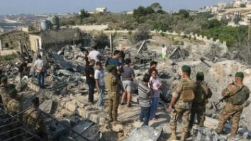 Știri de azi | Israelul anunţă că atacă ţinte militare Hezbollah, după ce cere locuitorilor să evacueze trei sate în sudul Libanului. Hezbollahul refuză ”negocieri politice” între Liban şi Israel şi îşi afirmă ”dreptul legitim” de a se apăra împotriva intensificării ata - Știri de azi | 