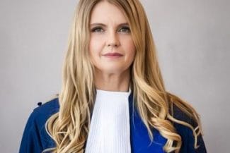 Știri de azi | Iulia Motoc, judecător la Curtea Penală Internaţională: Este bine că vor exista sancţiuni împotriva femicidului. Dar nu este suficient. Femicidul este o consecinţă extremă a inegalităţilor de gen şi a structurilor sociale patriarhale/paternaliste - Știri de azi | 