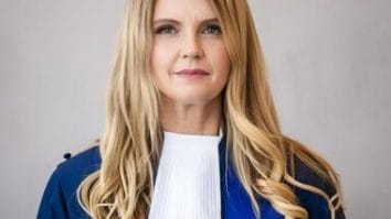 Știri de azi | Iulia Motoc, judecător la Curtea Penală Internaţională: Este bine că vor exista sancţiuni împotriva femicidului. Dar nu este suficient. Femicidul este o consecinţă extremă a inegalităţilor de gen şi a structurilor sociale patriarhale/paternaliste - Știri de azi | 