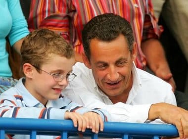 Știri de azi | „Adevărul va triumfa”, declară Nicolas Sarkozy după eliberarea din închisoare şi plasarea sub control judiciar. Fostul şef al statului îşi pregăteşte apelul - Știri de azi | 