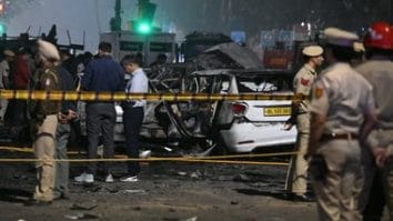 Știri de azi | Cel puţin 10 morţi după ce o maşină a explodat în apropiere de Fortul Roşu, una dintre cele vizitate atracţii turistice din capitala Indiei - Știri de azi | 