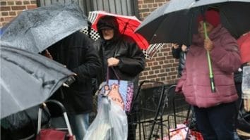 Știri de azi | Administraţia Trump anunţă că ajutorul alimentar al 42 de milioane de americani va fi redus la jumătate în noiembrie, din cauza shutdown-ului - Știri de azi | 