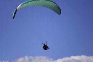 Știri de azi | Alba: Bărbat căzut cu parapanta în zona localităţii Rimetea - Știri de azi | 