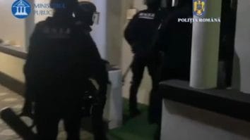 Știri de azi | Operaţiunea JUPITER 4 continuă – 211 percheziţii, 68 de persoane fiind vizate pentru audieri / Prejudiciu de 16 milioane şi sute de mii de euro şi dolari – VIDEO - Știri de azi | 