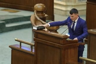 Știri de azi | Senatorul Paul Ciprian Pintea, care a intrat în Parlament pe listele POT, prins din nou conducând fără permis - Știri de azi | 