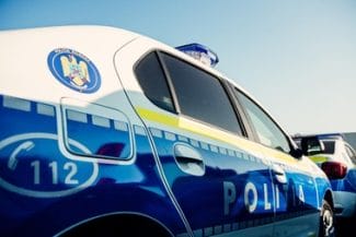 Știri de azi | Bucureşti – O judecătoare a sunat la 112 reclamând că a fost agresată de soţul ei, într-un imobil din Sectorul 1 / Soţul femeii este poliţist, fiind dispuse verificări - Știri de azi | 