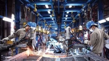 Știri de azi | INS: În luna septembrie, preţurile producţiei industriale pe total au crescut cu 6,1%, comparativ cu luna septembrie 2024 - Știri de azi | 