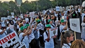 Știri de azi | Federaţia CulturMedia solicită demisia ministrului Culturii şi intervenţia premierului şi preşedintelui pentru restabilirea legalităţii şi stabilităţii în sistemul cultural public - Știri de azi | 