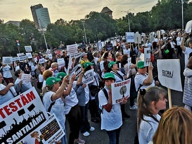 protestmuzee2jpg - Știri de azi Știri de azi | Federaţia CulturMedia solicită demisia ministrului Culturii şi intervenţia premierului şi preşedintelui pentru restabilirea legalităţii şi stabilităţii în sistemul cultural public - Știri de azi |