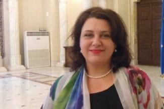 psih-catalina-constantin-2jpg - Știri de azi Știri de azi | Psihologul Cătălina Constantin: Armele cele mai eficiente pentru a sta departe de droguri sunt o stimă de sine optimizată, puterea de a spune ”Nu” şi puterea şi ştiinţa de a cere ajutorul şi de a avea la cine să ceară ajutorul - Știri de azi |