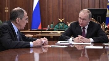Știri de azi | Kremlinul respinge speculaţiile în legătură cu o ruptură a relaţiilor între ministrul de externe Serghei Lavrov şi Vladimir Putin - Știri de azi | 