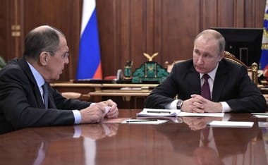 putin-cu-lavrov-kremjpg - Știri de azi Știri de azi | Kremlinul respinge speculaţiile în legătură cu o ruptură a relaţiilor între ministrul de externe Serghei Lavrov şi Vladimir Putin - Știri de azi |
