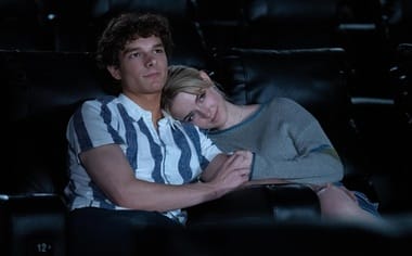 Știri de azi | Box office-ul nord-american de Halloween – „Regretting You” şi „Black Phone 2”, pe primele locuri în cel mai slab weekend din 2025/ VIDEO - Știri de azi | 