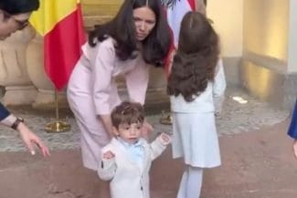 Știri de azi | Preşedintele Nicuşor Dan afirmă că 100% se va căsători în viitorul apropiat: Eu cred că gestul ăsta trebuie luat într-o perioadă de linişte şi reflecţie a vieţii tale - Știri de azi | 