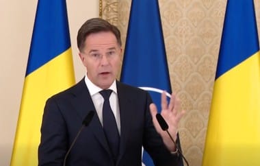 Știri de azi | Mark Rutte, despre redimensionarea trupelor SUA: Nu este ceva singular. Angajamentul preşedintelui Trump şi a administraţiei lui este total faţă de NATO / Nicuşor Dan: Santinela Estică înseamnă mai multe capacităţi militare şi oameni, când e nevoie - Știri de azi | 