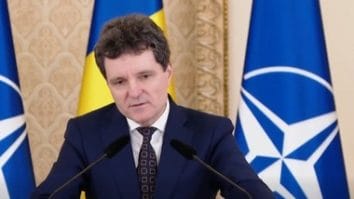 Știri de azi | Nicuşor Dan: Pentru NATO şi pentru Europa ameninţarea evidentă în momentul ăsta este în Flancul estic. Dacă va exista o ameninţare pe flancul sudic, vom avea un răspuns uniform pe flancul sudic - Știri de azi | 