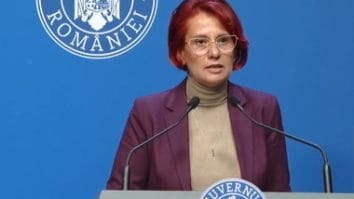 Știri de azi | Ioana Dogioiu: În data de 23 septembrie, Mihai Barbu, preşedintele PNL Vaslui, a solicitat o audienţă la primul ministru, la Palatul Victoria, nu în Modrogan. A venit însoţit de domnul Bogoş. Motivul audienţei, chestiuni politice, la nivelul filialei - Știri de azi | 