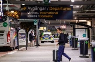 Știri de azi | Traficul aerian pe Aeroportul Landvetter de la Göteborg, în vestul Suediei, perturbat de observarea a cel puţin o dronă - Știri de azi | 