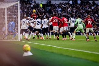 tot-man-utdjpg - Știri de azi Știri de azi | Premier League: Tottenham – Manchester United, scor 2-2 / Remiză şi pentru Arsenal, victorii pentru Everton, Chelsea şi West Ham - Știri de azi |