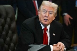 Știri de azi | Trump se gândeşte la un ”plan B” în cazul în care Curtea Supremă a SUA îi invalidează taxele vamale. Guvernul său se teme că va fi obligat să restituie sumele încasate şi că va pierde o pârghie de presiune asupra restului lumii - Știri de azi | 