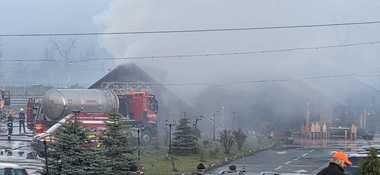 Știri de azi | UPDATE – Suceava – Incendiu la o pensiune din Gura Humorului. O persoană a fost găsită carbonizată / Care este cauza incendiului – FOTO - Știri de azi | 