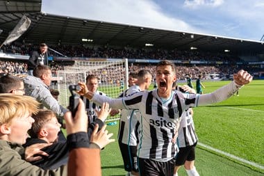 Știri de azi | Eredivisie: Ultima clasată a făcut spectacol, într-un meci în care s-au marcat zece goluri - Știri de azi | 